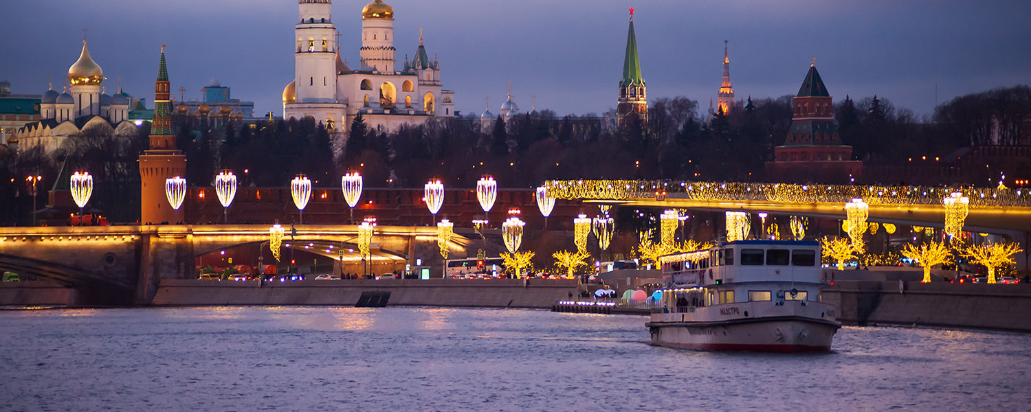 Прогулки на Москве-реке на яхтах Флотилии Рэдиссон